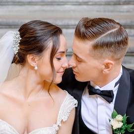 Ouligay 4 Pcs Rhinestone Hair Clips,Crystal Barrettes for Women,Fancy Hair Clips for Women,Hair Accessories for Women Wedding,Pearl Decorative Hair Clips for Daily Party Prom(Silver)