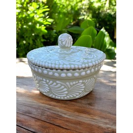 Handmade Talavera Tortilla Warmer, White Ceramic Tortilla Storage Canister, 8.5-Inch Mexican Pottery