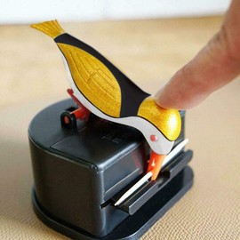 Toothpick Holder Dispenser, Automatic Bird Toothpick Box Bird Woodpecker Toothpick Dispenser Table Toothpick Box Case Storage