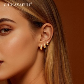 Chihayafuji 3Pairs Gold Hoop Earrings Set for Women Chunky Small Huggie Hoop Earrings Dainty Earring Hypoallergenic Lightweight and Compact Fashionable and Sturdy Suitable for Multiple Piercings