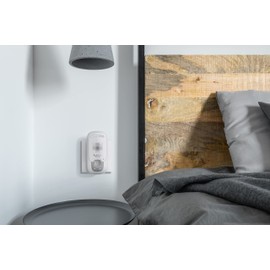 Hubble Listen Audio Baby Monitor with DECT Wireless Connectivity, Up to 50m Range, High Sensitivity Microphone, Visual Sound Level Indicator - White