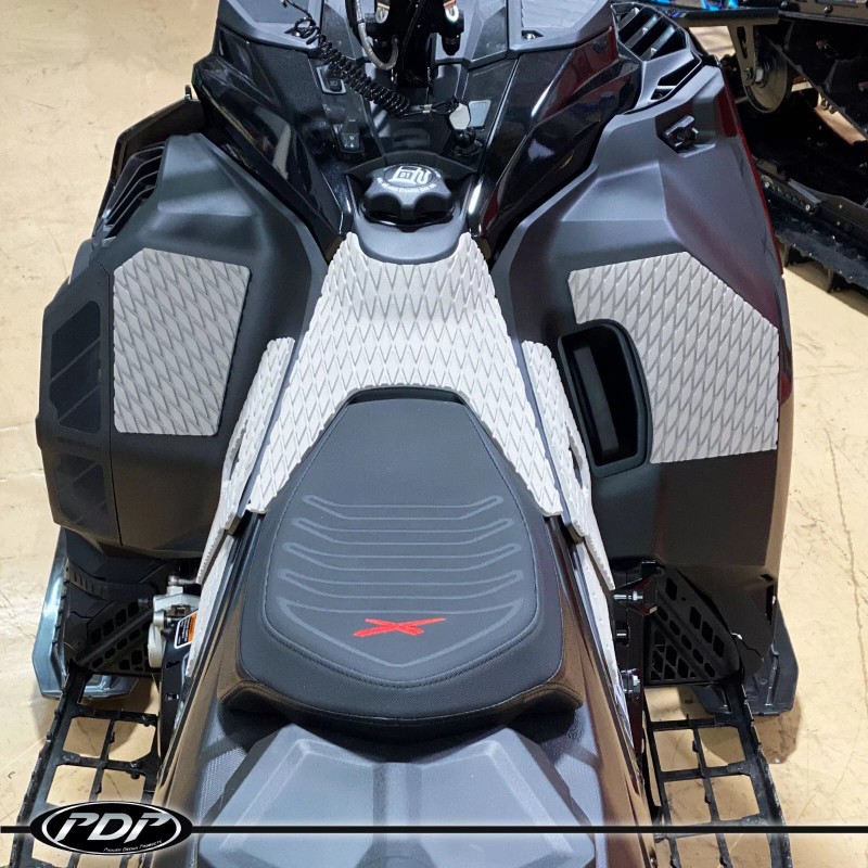 Proven Design Products 2023 Ski-Doo 850R FREERIDE DIAMOND GRIP KNEEPAD