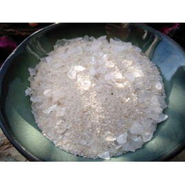Rock crystal smoking sand 200g with at least 25% purest rock crystal. To enhance the energetic effect of incense and rituals.