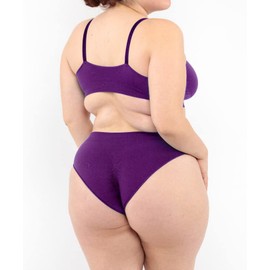 LEELA LAB Women's Non-Wired Bra, Large Sizes, Comfortable and Versatile with Adjustable Straps, Seamless Technology, Made in Italy, Violet