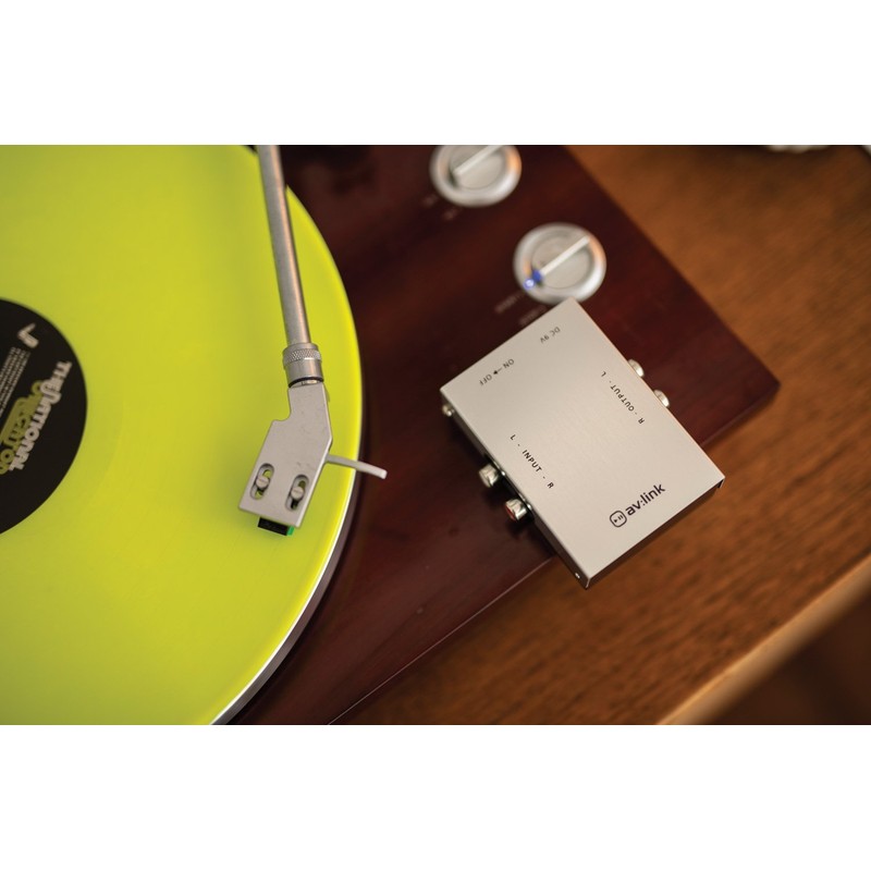 AVLink Pre-amplifier For Turntables, Black