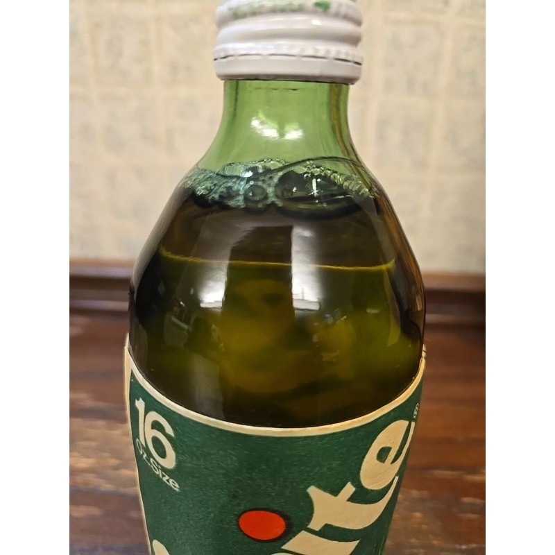 Sprite Vintage Foam Label Sprite Pint 16 oz Glass Bottle