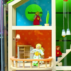 Gatuida Miniature Clothes Rack for Dollhouse, Iron Doll Hanger Rack with 10 Mini Hangers, 5.90 x 4.72 x 2.16 Inches, Dollhouse Furniture Accessories