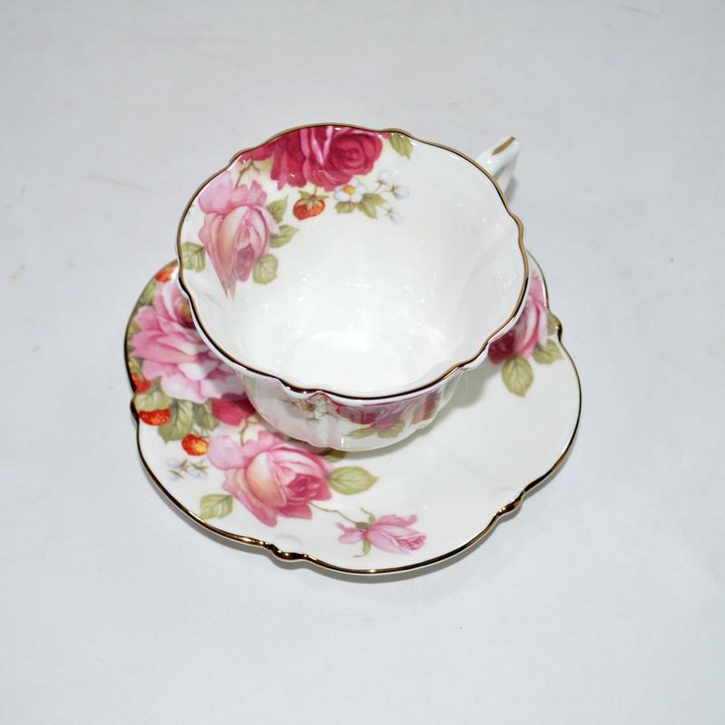 Royal Arden 37101 Cup & Saucer, Bone China, Rose Pattern,