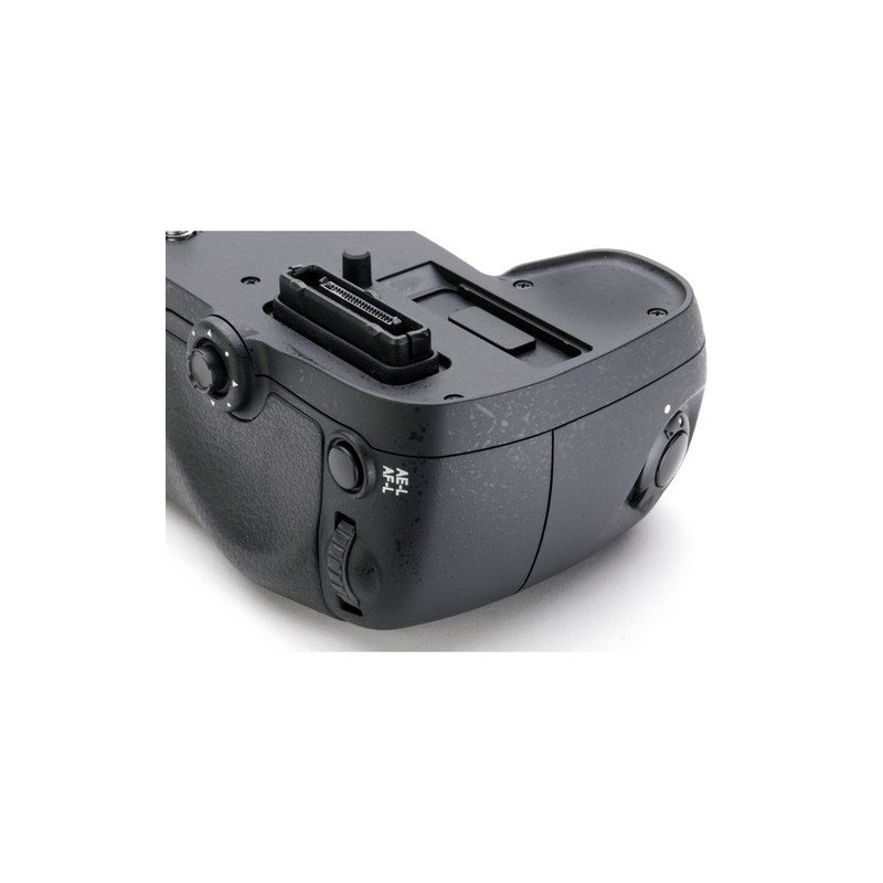 VELLO BG-N10 Battery Grip for Nikon D600