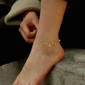 Pancert Gold Layered Round Sheet Anklets 18K Gold Plated Dainty Gold Anklet for Women Teen Girls Cute Tiny Round Sheet Ankle Bracelets Minimalist Summer Beach Foot Chain Ankle Jewelry Gifts