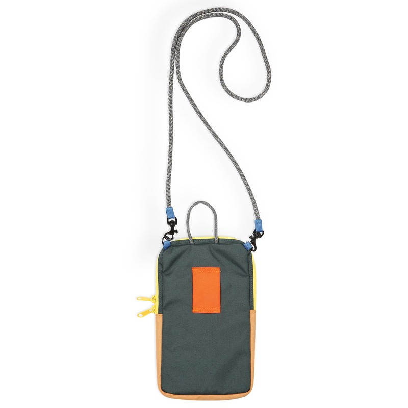 KAVU Essential Case, Camper Cove, One Size