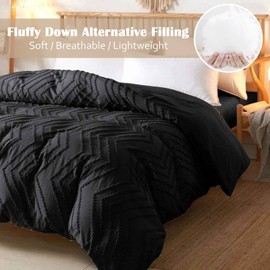 Nanko Queen Size Comforter Set Black Tufted Jacquard Boho Soft Shabby Chic Reversible Down Alternative Microfiber Bedding - All Season Duvet and 2 Pillowcases Farmhouse Bed Sets Women Men 88x90 3pc