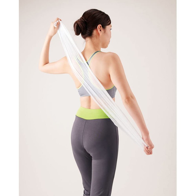 3 x large wet towel that can also wipe your