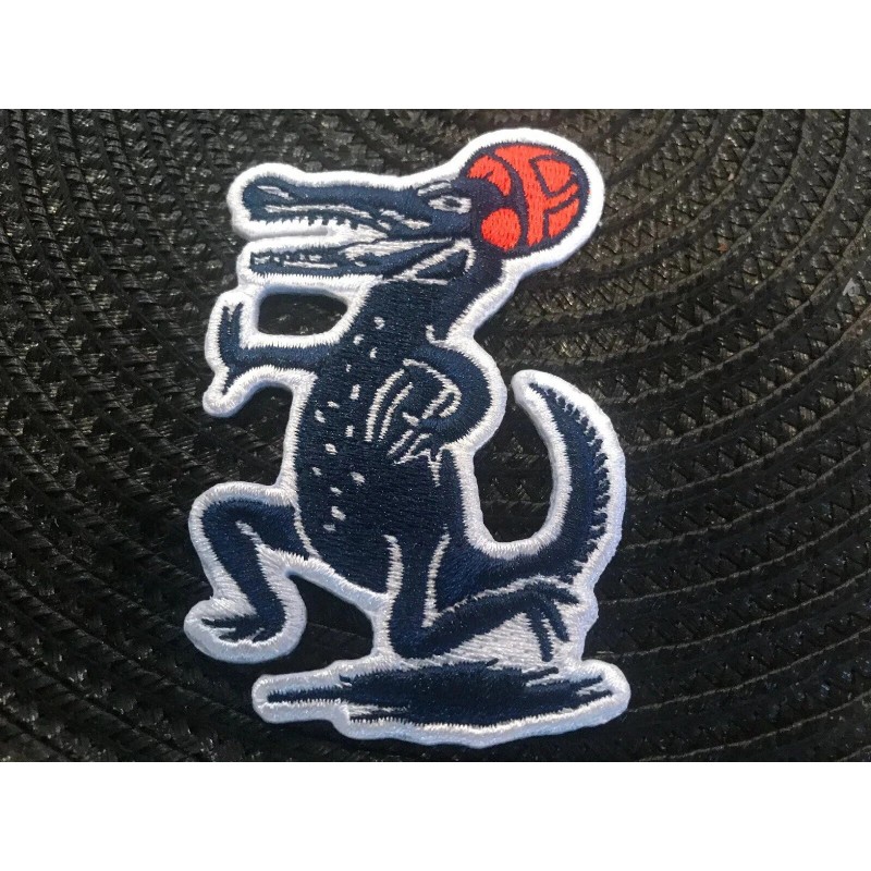 UF Florida Gators Vintage Embroidered Iron On Patch 3” X