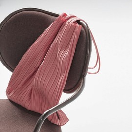 BLUEORB Blue Orb 2-Way Tote Bag, Casual, Stylish, Pleated Ladies, Daily Shoulder Bag, 2-Way (Indie Pink)