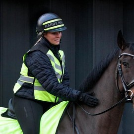 Harry Hall Hi Vis Hat Band for Women, Men & Kids | High Visibility Fluorescent Yellow Reflective Hi Viz Equestrian Horse Riding Female Male Children Helmet Strap