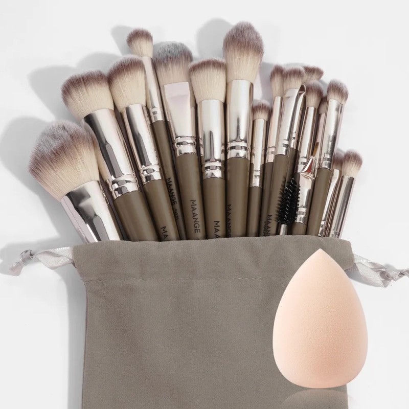 Set 18 Pzs Brochas Maquillaje Con Bolsa De Cosméticos Color