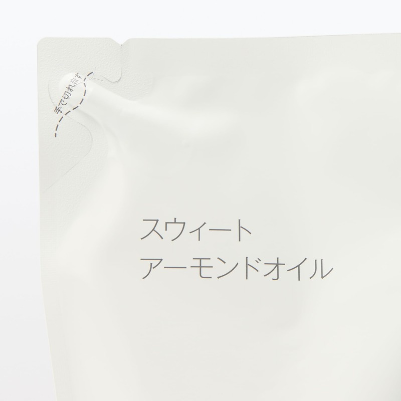 MUJI OAR04A4A Sweet Almond Oil (Refill) 6.1 fl oz (180