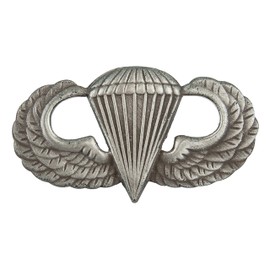 Badge: Parachutist - regulation size