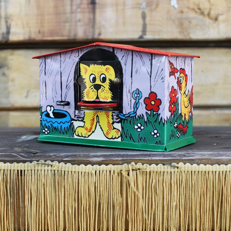 Superfreak Tin Money Box House Dog