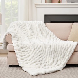 Touchat Luxury Faux Rabbit Fur Throw Blanket, 700GSM Premium Ruched Design with Ultra-Soft Reverse, Cozy Fuzzy Fluffy Blanket for Bed, Couch or Sofa - 50"x60", White