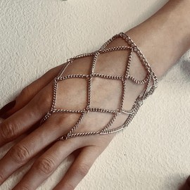 BETHYNAS Boho Tassel Chain Bracelet with Slave Finger Ring Gypsy Chain Ring Hand Harness Punk Gothic Hand Chain Goth Accessory for Women Girls (Silver)