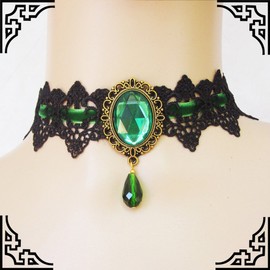 Youniker Retro Handmade Choker Necklace for Women Gothic Black Lace Necklace for Halloween Punk Costume Party Royal Court Vampire Choker Pendant Chain (Green)