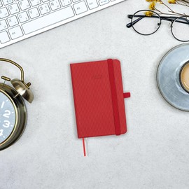 Finocam - 2025 Week to View Landscape Diary January 2025 - December 2025 12 Months Red Spanish