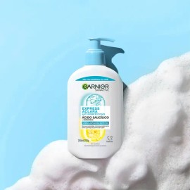 Crema Limpiadora Hidratante Anti-imperfecciones De Garnier Acneica Día/noche