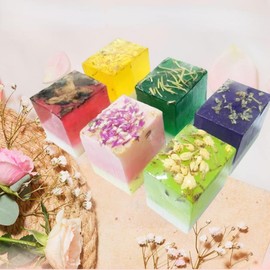 MOCIUN 150g Dry Flower Essential Oil Soap Lavender Jasmine Rose Bath Soap Skin Care Cleansing Face Hand Nourishing Handmade Soap 3PCS (Chamomile)