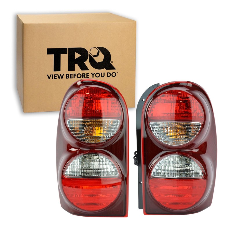TRQ 2 Piece Driver & Passenger Side Tail Light Assembly