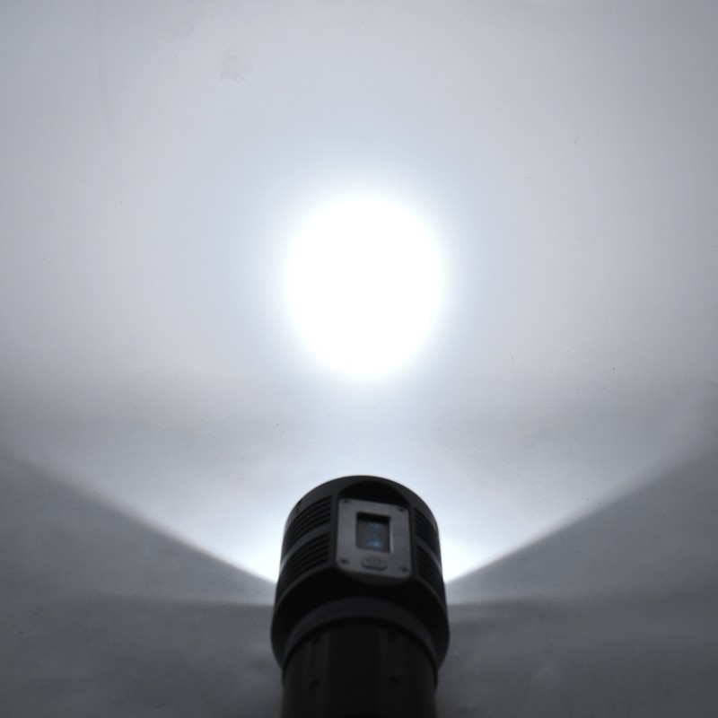 Strong Light Flashlight Digital Display Rainproof Rechargeable Flashlight for Camping