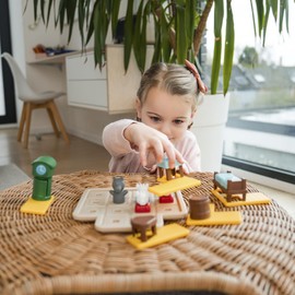 SmartGames Hide and Goat Seek - A Preschool Puzzle Game for Ages 3-7 Featuring 48 Challenged and a Bonus Picture Book