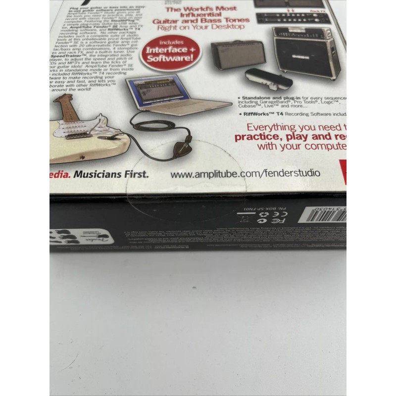 IK Multimedia Fender Amplitude Studio IK Multimedia Stealth Plug Guitar