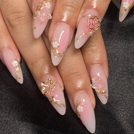 SINHOT Almond Press on Nails Medium - 3D Gold Flower Fake Nails Glossy Glue on Nails Acrylic Nails White Gradient Stiletto Artificial Nail Art White Flower Stick on False Nails with Design DIY 24 pcs