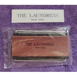 The Laundress New York - SWEATER COMB - Removes Pills, lint & Fuzz - Wood - NEW