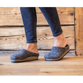 Stegmann Filzclog 108 Natural, Slippers for Men and Women, Felt Slippers with Cork Sole, Stone sheep