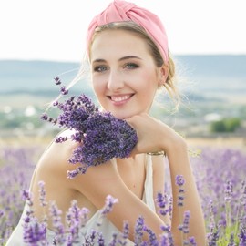 VELSCRUN 2 Pcs Womens Headbands Pink Rose Red Wide Knotted Headbands for Women Hair Top Knot Head Bands Solid Headband Hair Band Elastic Hair Accessories for Washing Face Gifts for Women Gilrs