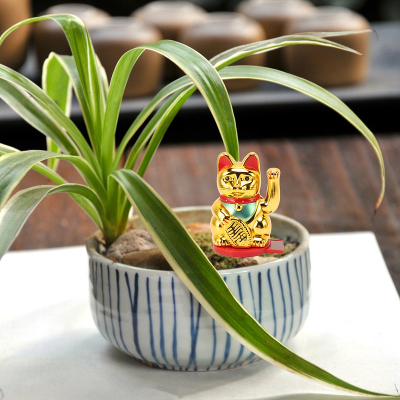 Solar Energy Powered Wealth Welcoming Cat with Waving Arm 6