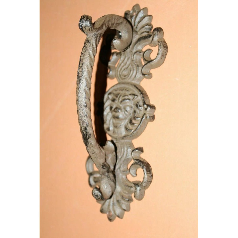 Antique Style Edwardian Lion's Head Door Knocker / Door Pull,