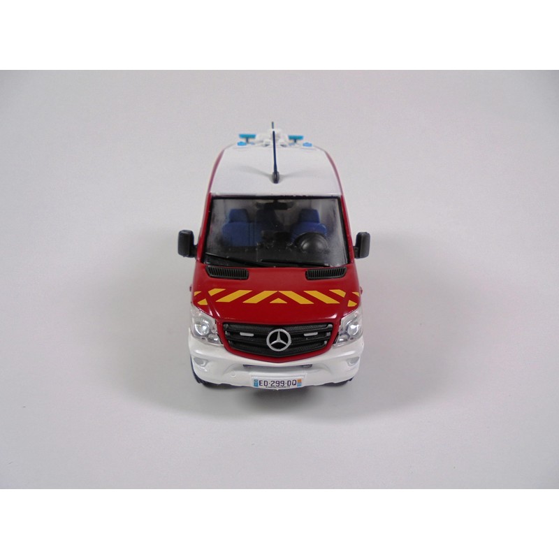 OPO 10 - Fire Engine 1/43 Mercedes Sprinter 4x4 Rescue