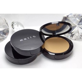 Mally Poreless Perfection Foundation Medium  0.39oz/11g) NEW no box lot of 3