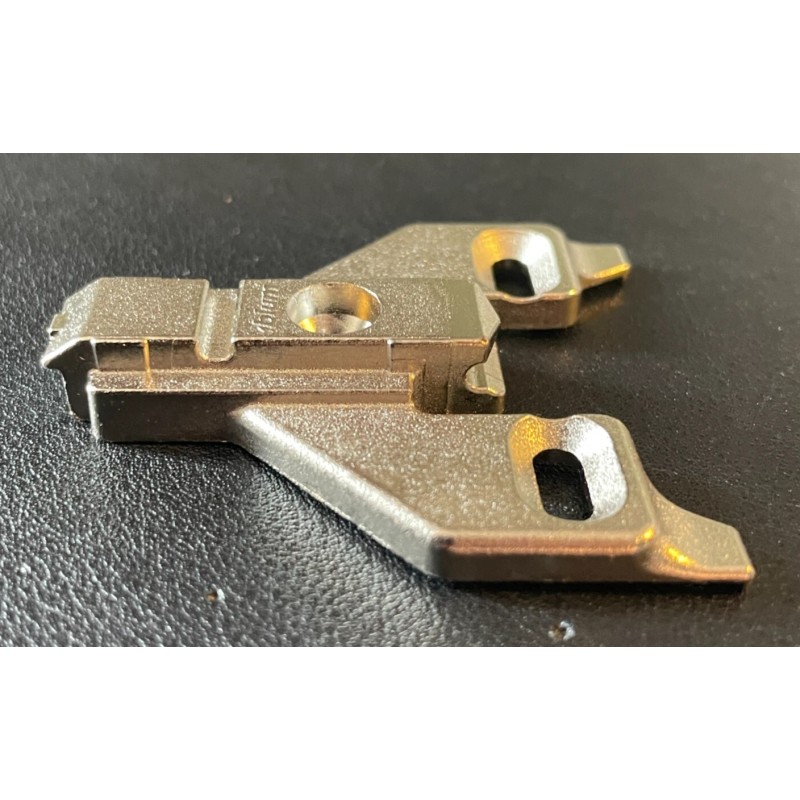 Blum NEW BLUM Cabinet Hinge 175L660-01B22 Clip-On Mounting Plate – QUICK
