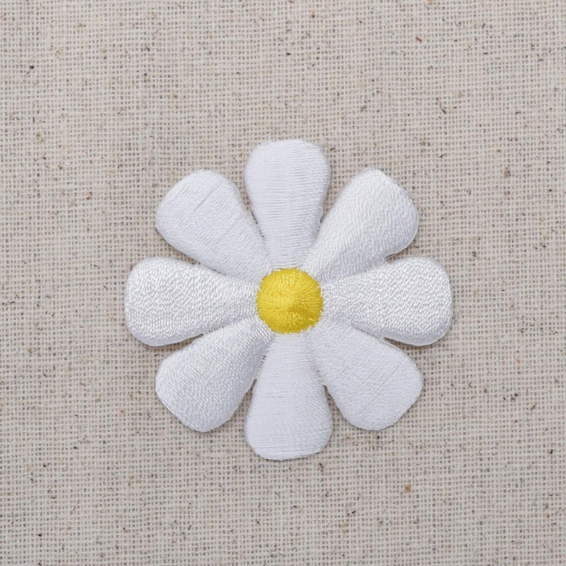 White Daisy Embroidered Iron on Patch