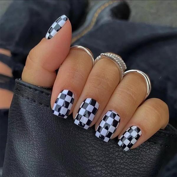Nanlleve Squear Press on Nails for Women, Black and White