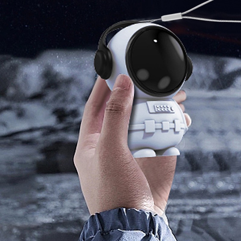 Portable Fan Spaceman Shaped 2 Speeds USB Rechargeable Mini Neck