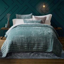 RECYCO Luxury Velvet Quilt Set King Size, Lightweight Velvet Comforter Set, Oversized Bedspread Coverlet Quilted Bedding Set, with 2 Matching Pillow Shams, for All Season, Aqua Green
