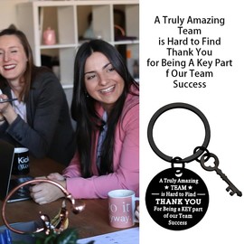 Thank You Gifts for Women Men Employee Coworker Boss Day Gifts Keychain for Women Men Team Leader Gifts for Manager Surpervivor Teacher A Truly Amazing Is Hard to Find Keychain Gift Engraved