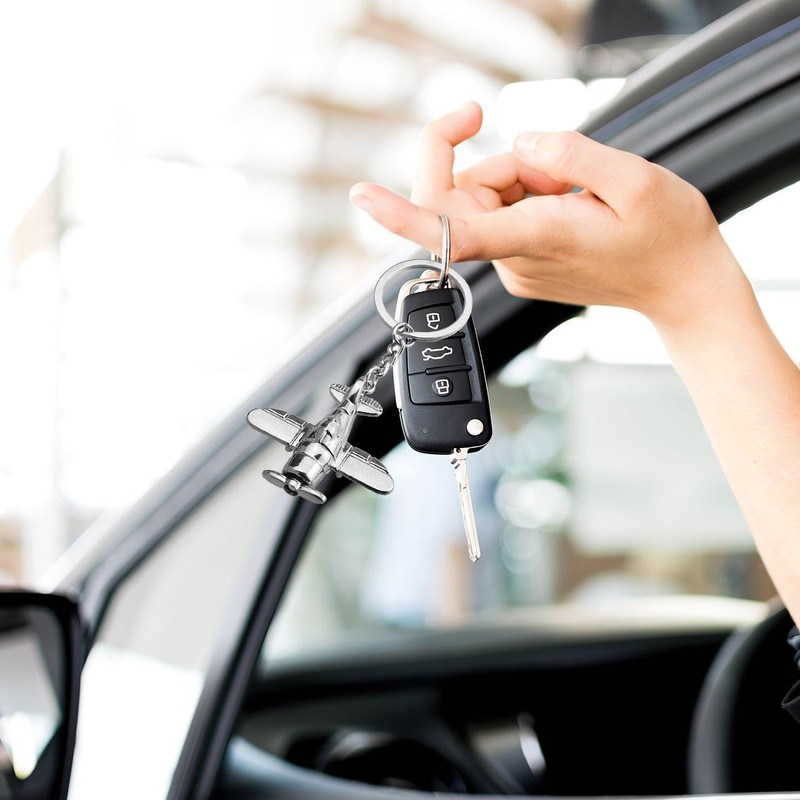 2 Pieces Airplane Keychains, Creative Keychains, Metal Keychains, Gift Keychains,