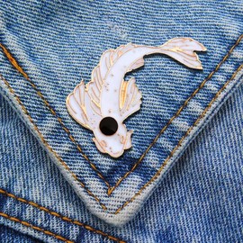 2Pcs coadipress Lovely Fish Brooch Enamel Lapel Brooches Pin Set Cute Cartoon Koi Fish Pins for DIY Backpacks Clothes Bags Jackets Hat Jewelry Accessories Gift (Black White)